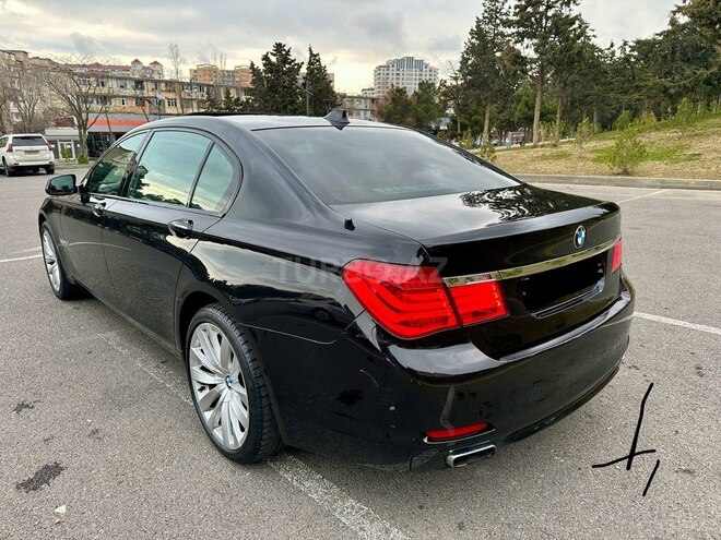 BMW 750 2011, 260,000 km - 4.4 l - Bakı