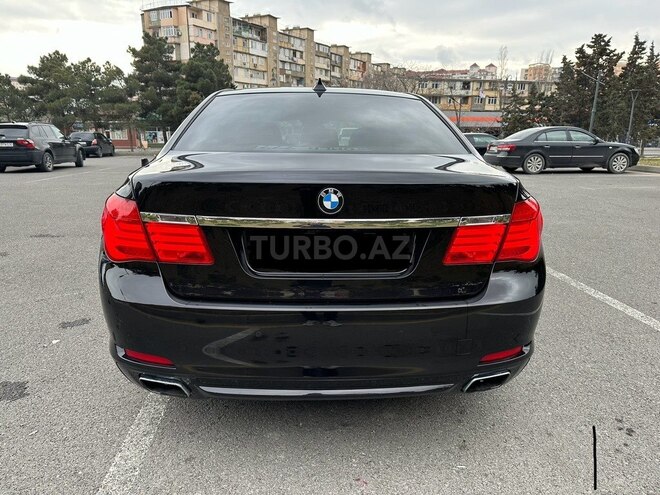 BMW 750 2011, 260,000 km - 4.4 l - Bakı