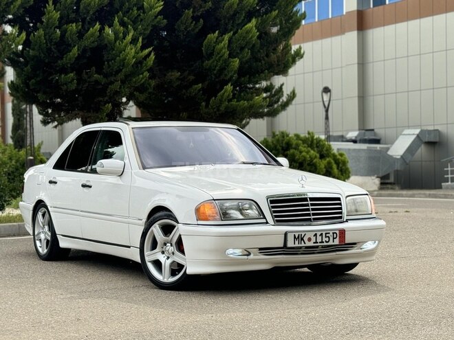 Mercedes C 230 1998, 236,000 km - 2.3 l - Saatlı