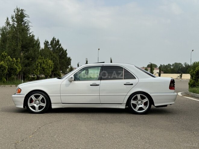 Mercedes C 230 1998, 236,000 km - 2.3 l - Saatlı