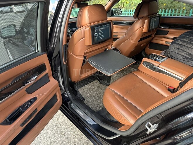 BMW 750 2011, 260,000 km - 4.4 l - Bakı