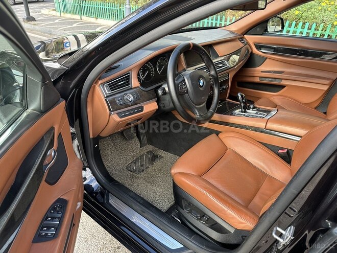 BMW 750 2011, 260,000 km - 4.4 l - Bakı