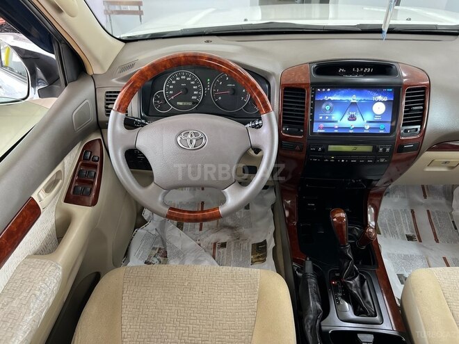 Toyota Land Cruiser Prado-14