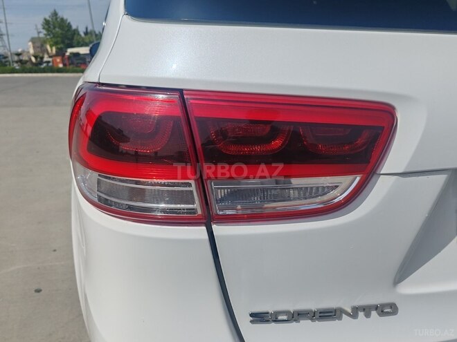 Kia Sorento-5