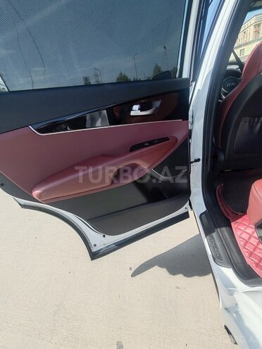 Kia Sorento-12