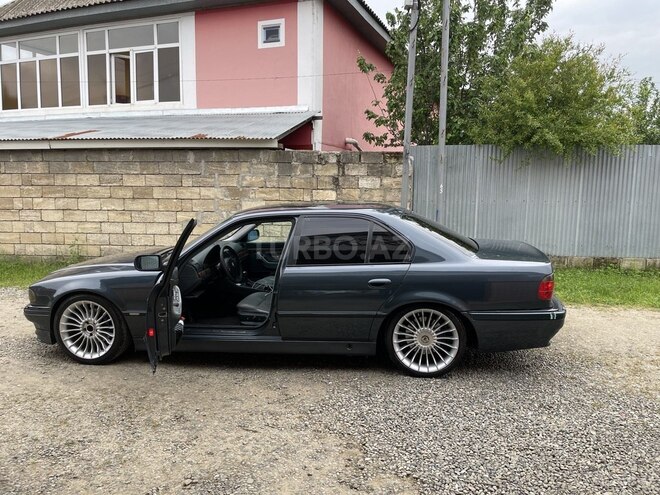BMW 735 1998, 389,000 km - 3.5 l - Masallı
