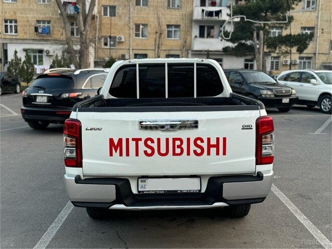 Mitsubishi L200 2022, 121,000 km - 2.5 l - Bakı