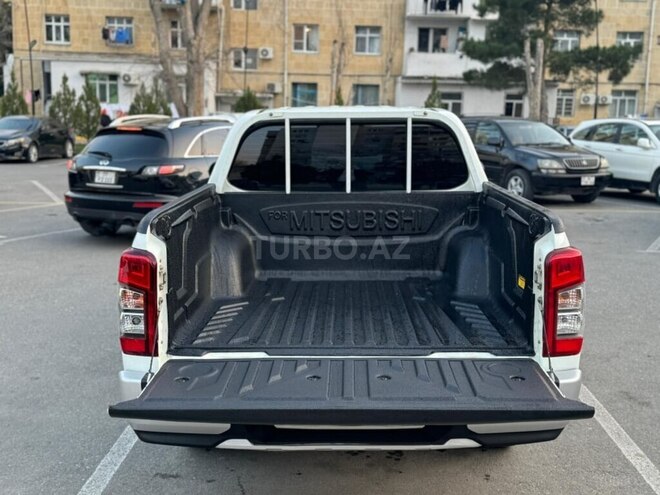 Mitsubishi L200 2022, 121,000 km - 2.5 l - Bakı