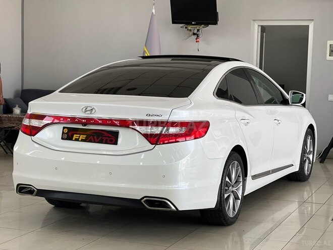 Hyundai Grandeur-8