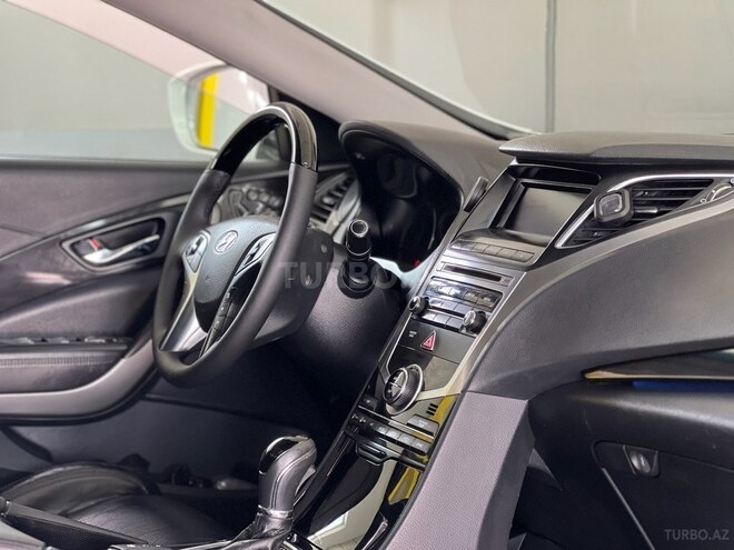 Hyundai Grandeur-11