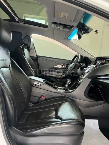 Hyundai Grandeur-12