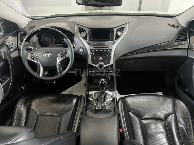 Hyundai Grandeur-17