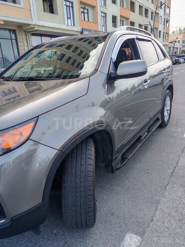 Kia Sorento-9