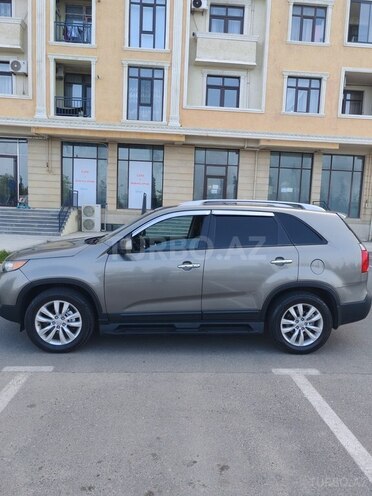 Kia Sorento-12