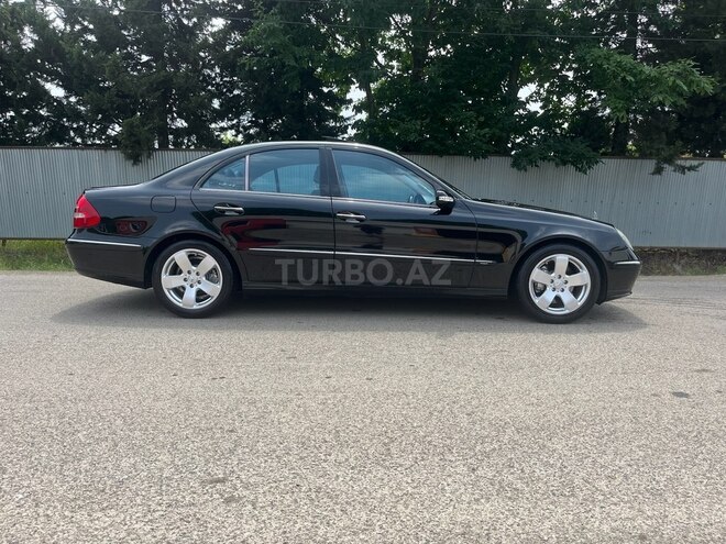 Mercedes E 320 2003, 245,000 km - 3.2 l - Masallı