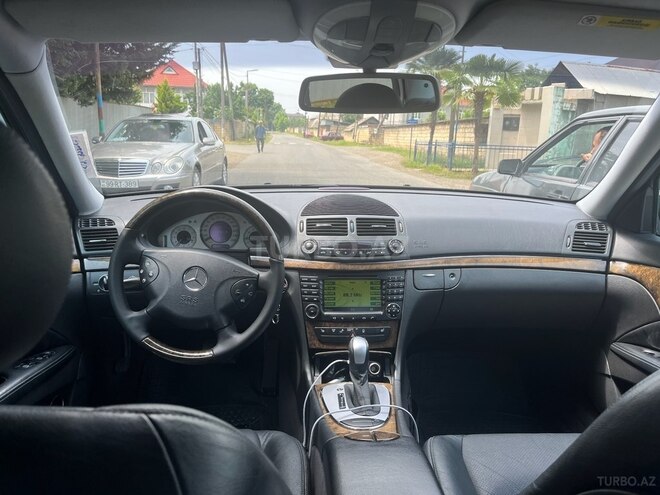 Mercedes E 320 2003, 245,000 km - 3.2 l - Masallı