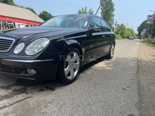 Mercedes E 320 2003, 245,000 km - 3.2 l - Masallı
