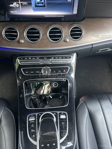 Mercedes E 200 d 2016, 214,938 km - 2.0 л - Bakı