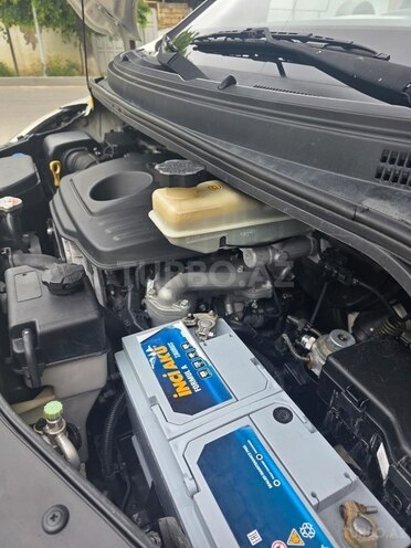 Hyundai H-1 2010, 460,000 km - 2.5 l - Quba