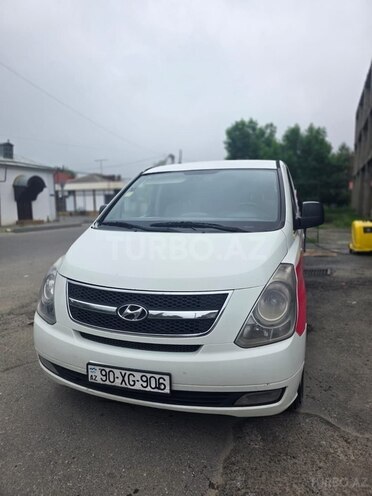 Hyundai H-1 2010, 460,000 km - 2.5 l - Quba