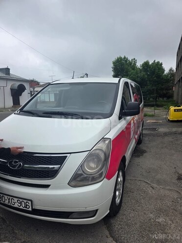 Hyundai H-1 2010, 460,000 km - 2.5 l - Quba