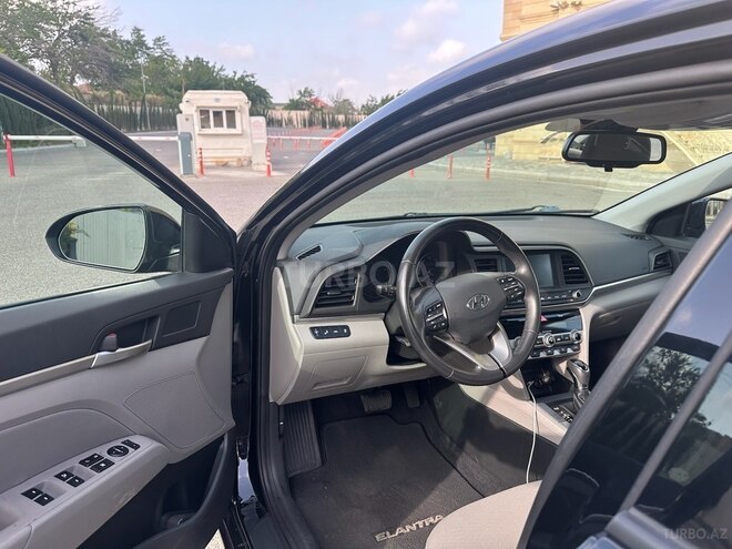 Hyundai Elantra 2018, 62,764 km - 2.0 л - Bakı