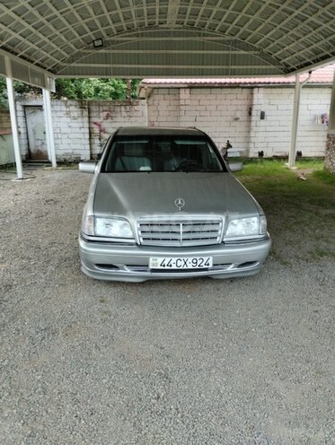 Mercedes C 180 1996, 136,000 km - 1.8 л - Masallı