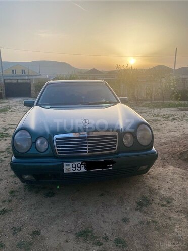 Mercedes E 200 1999, 296,000 km - 2.0 l - Bakı