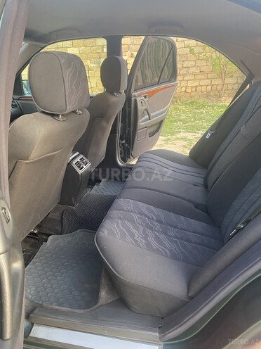 Mercedes E 200 1999, 296,000 km - 2.0 l - Bakı