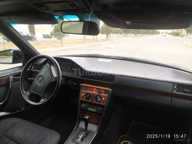 Mercedes E 250 1994, 250,000 km - 2.5 l - Gəncə