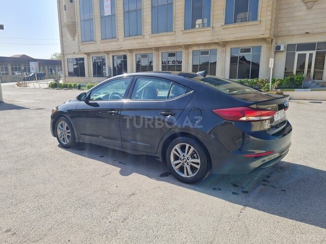 Hyundai Elantra 2018, 107,103 km - 2.0 l - Bakı