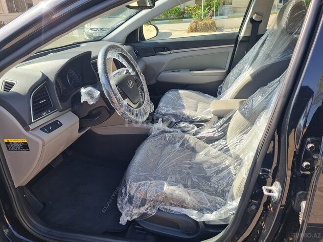 Hyundai Elantra 2018, 107,103 km - 2.0 l - Bakı