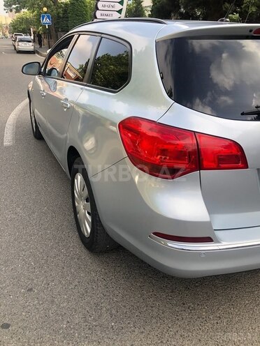 Opel Astra 2015, 140,000 km - 1.6 l - Bakı