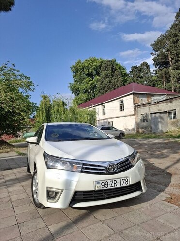 Toyota Corolla 2013, 236,000 km - 1.6 l - Gəncə