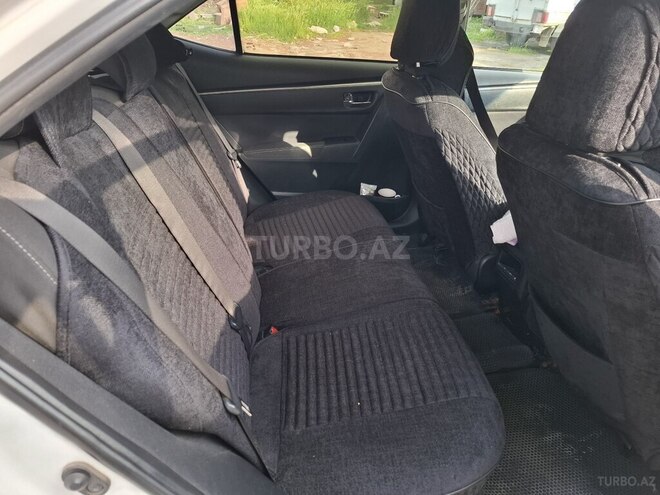 Toyota Corolla 2013, 236,000 km - 1.6 l - Gəncə
