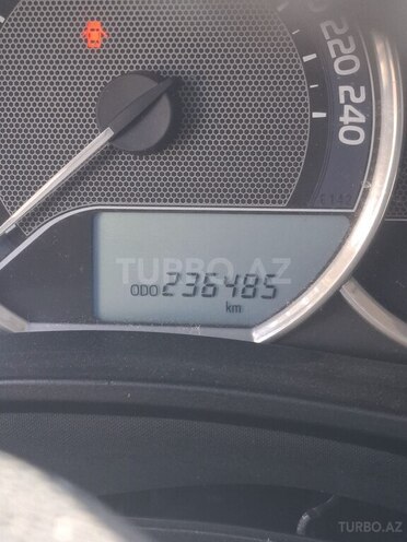Toyota Corolla 2013, 236,000 km - 1.6 l - Gəncə