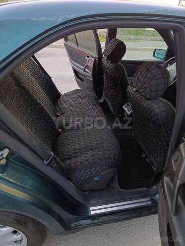 Mercedes E 200 1997, 744,178 km - 2.0 l - Yevlax