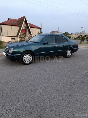 Mercedes E 200 1997, 744,178 km - 2.0 l - Yevlax