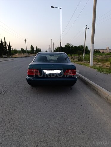 Mercedes E 200 1997, 744,178 km - 2.0 l - Yevlax