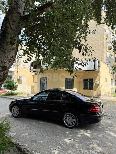 Mercedes E 240 2003, 412,000 km - 2.4 л - Şirvan