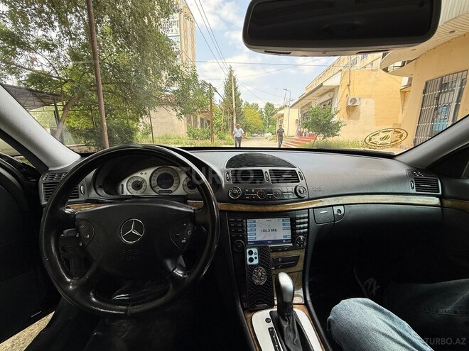 Mercedes E 240 2003, 412,000 km - 2.4 л - Şirvan
