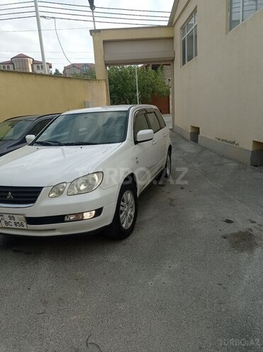 Mitsubishi Airtrek 2001, 195,000 km - 2.4 л - Sumqayıt