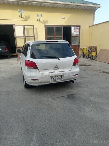 Mitsubishi Airtrek 2001, 195,000 km - 2.4 л - Sumqayıt