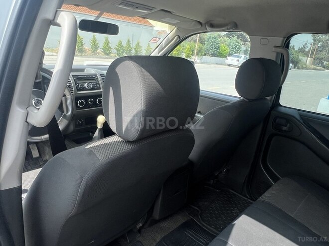 Nissan Navara 2013, 430,000 km - 2.5 l - Bakı