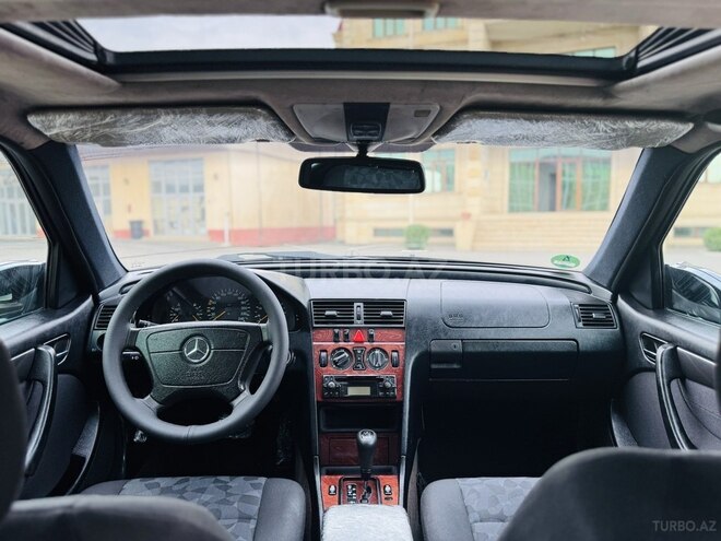 Mercedes C 200 1999, 238,457 km - 2.0 l - İmişli