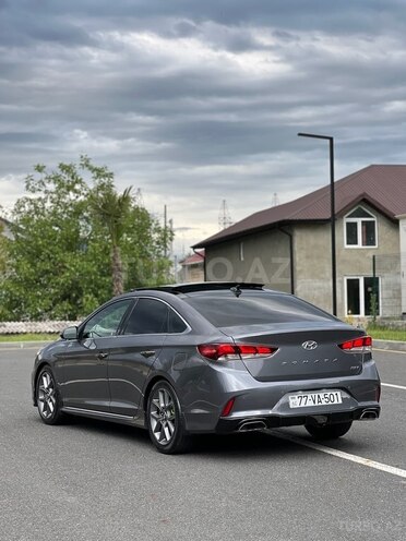 Hyundai Sonata-8