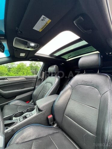 Hyundai Sonata-15