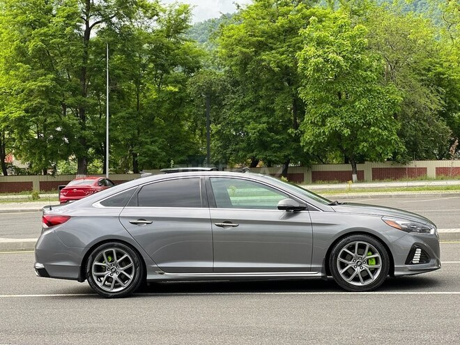 Hyundai Sonata-5