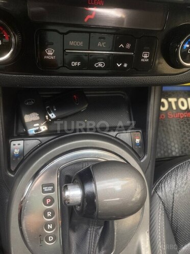 Kia Sportage 2015, 200,000 km - 2.0 l - Bakı