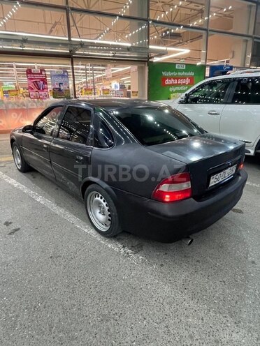 Opel Vectra 1997, 200,000 km - 2.0 l - Bakı